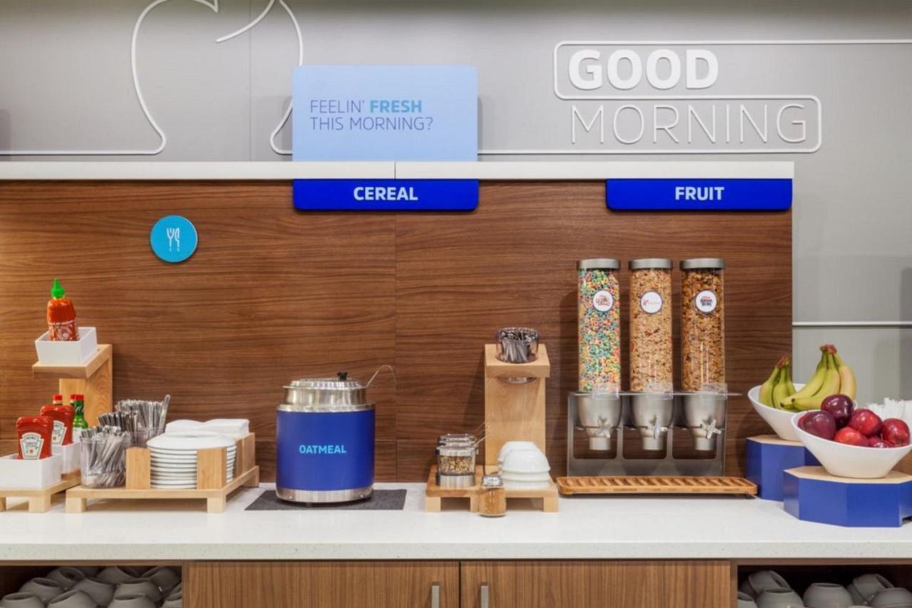 Holiday Inn Express & Suites Rhinelander By Ihg Екстер'єр фото