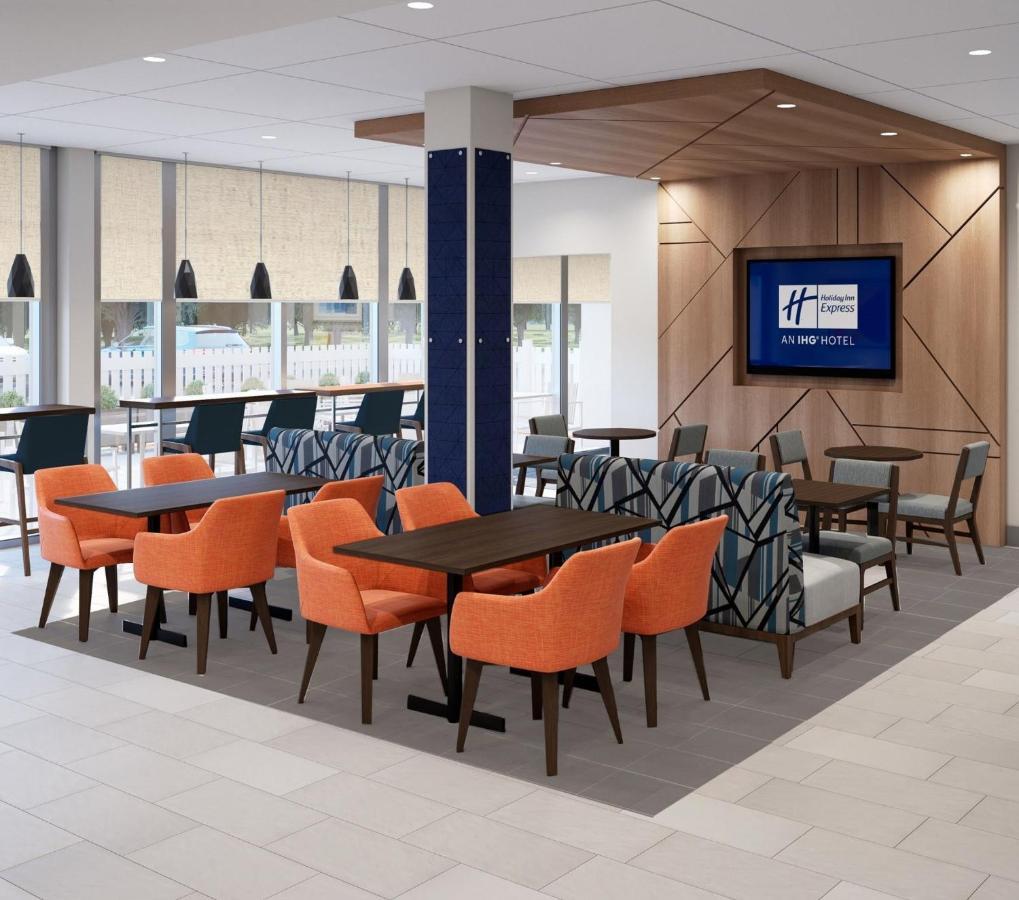 Holiday Inn Express & Suites Rhinelander By Ihg Екстер'єр фото