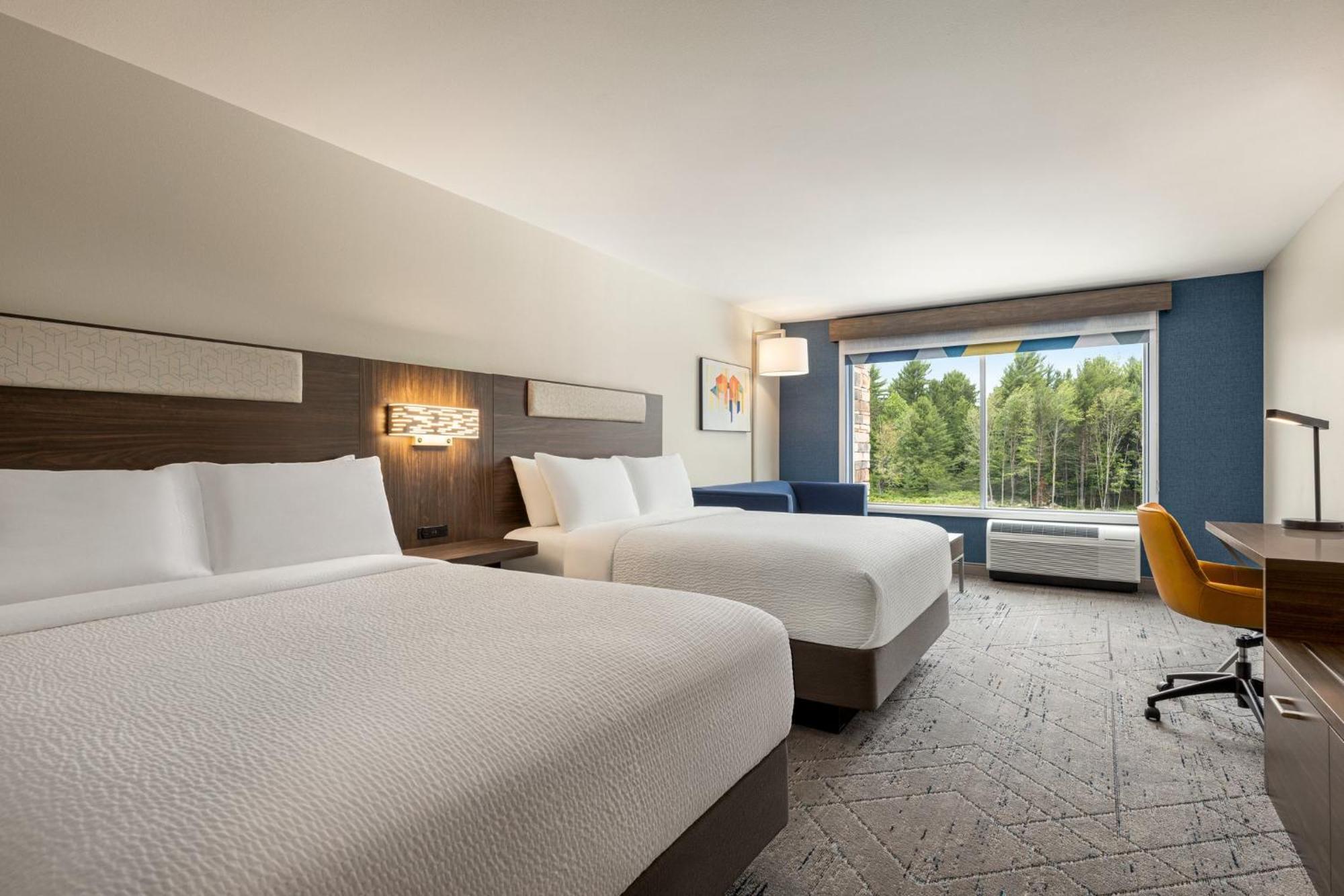 Holiday Inn Express & Suites Rhinelander By Ihg Екстер'єр фото