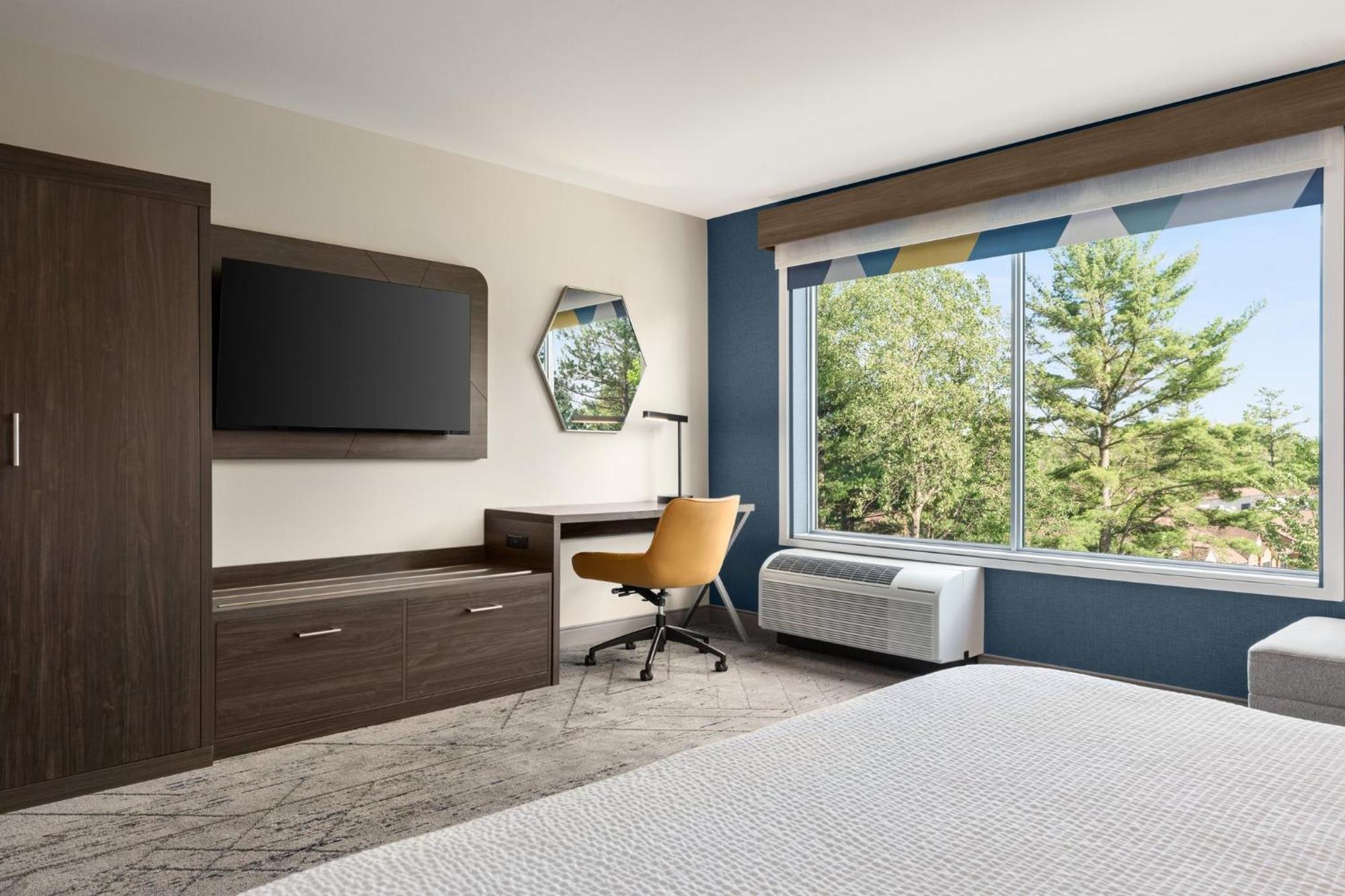 Holiday Inn Express & Suites Rhinelander By Ihg Екстер'єр фото