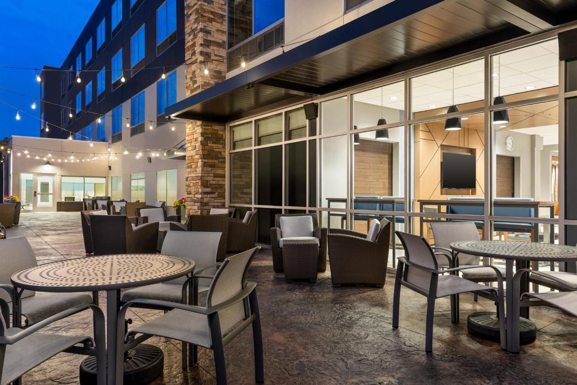 Holiday Inn Express & Suites Rhinelander By Ihg Екстер'єр фото